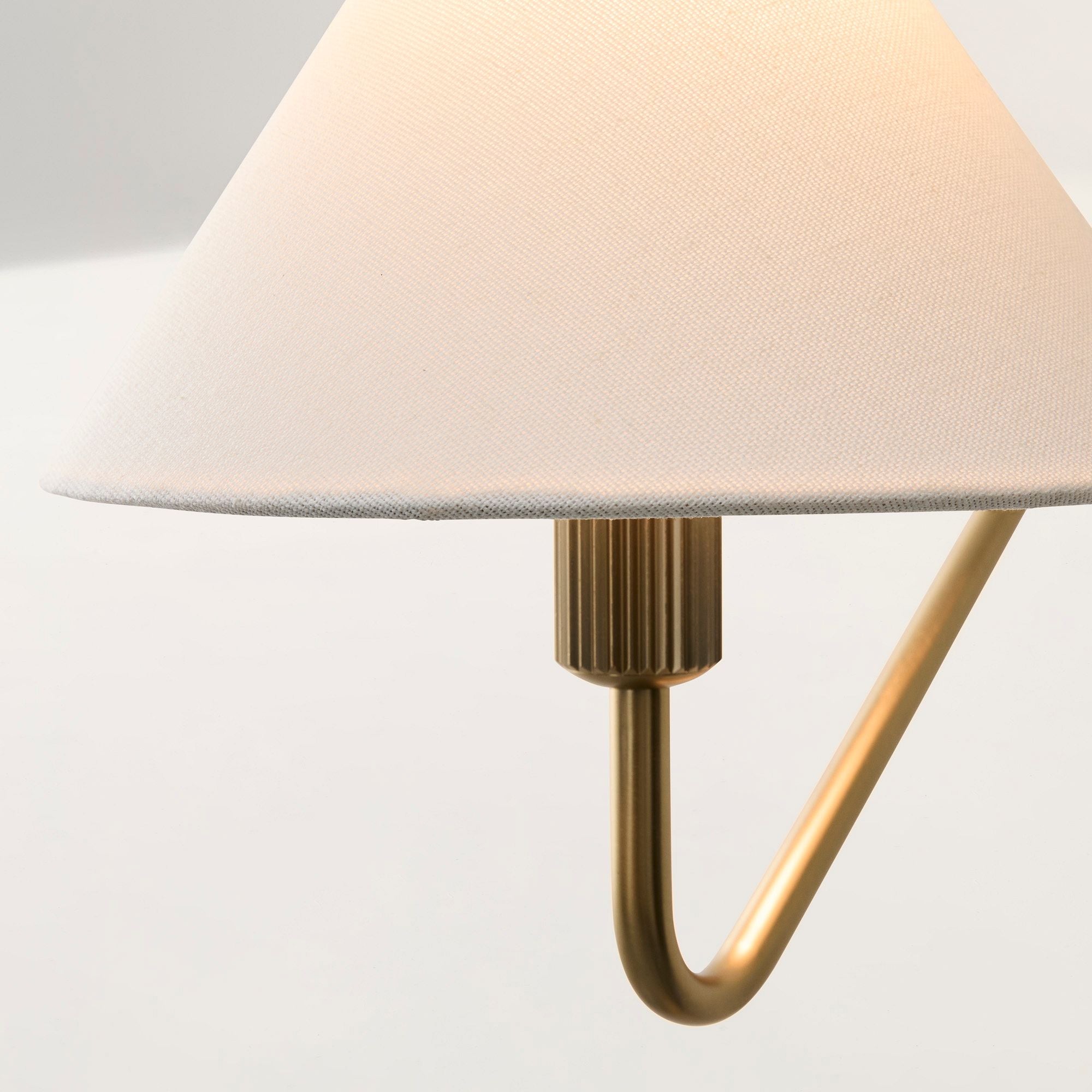Vector Wall Lamp Brass&Fabric Plug-in