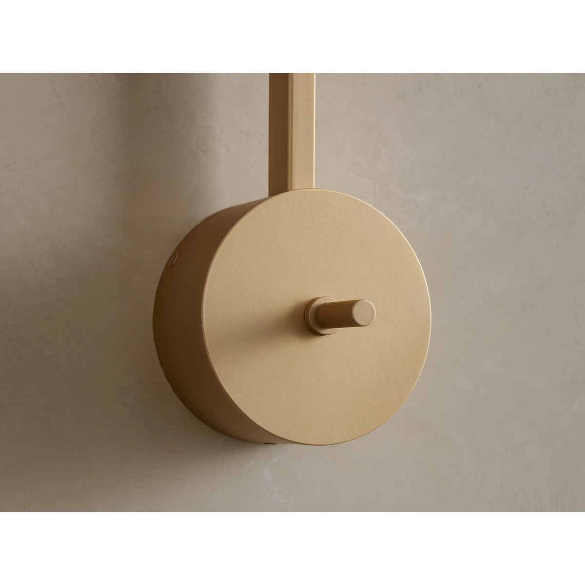 Aven Grand Sconce