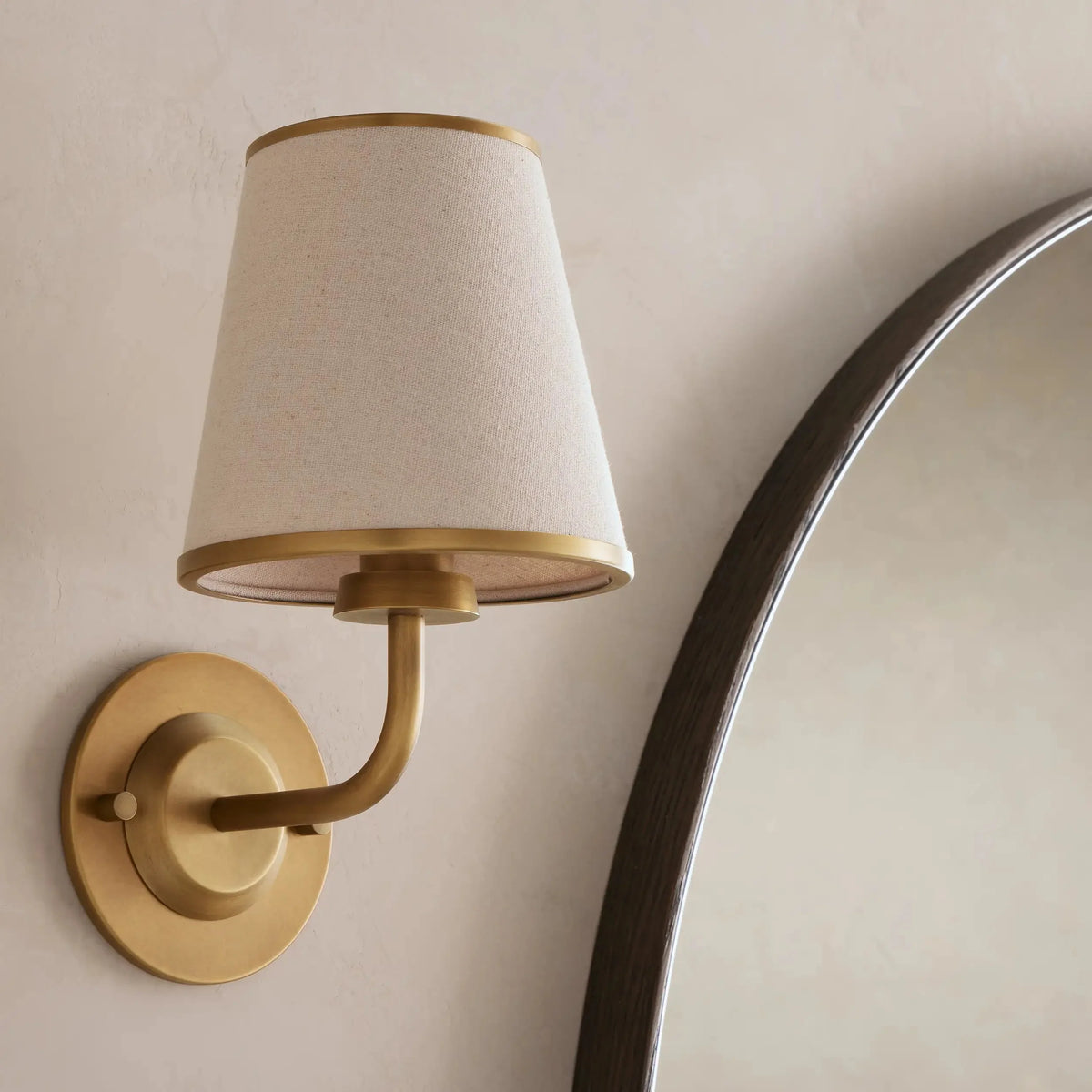 Skye Sconce