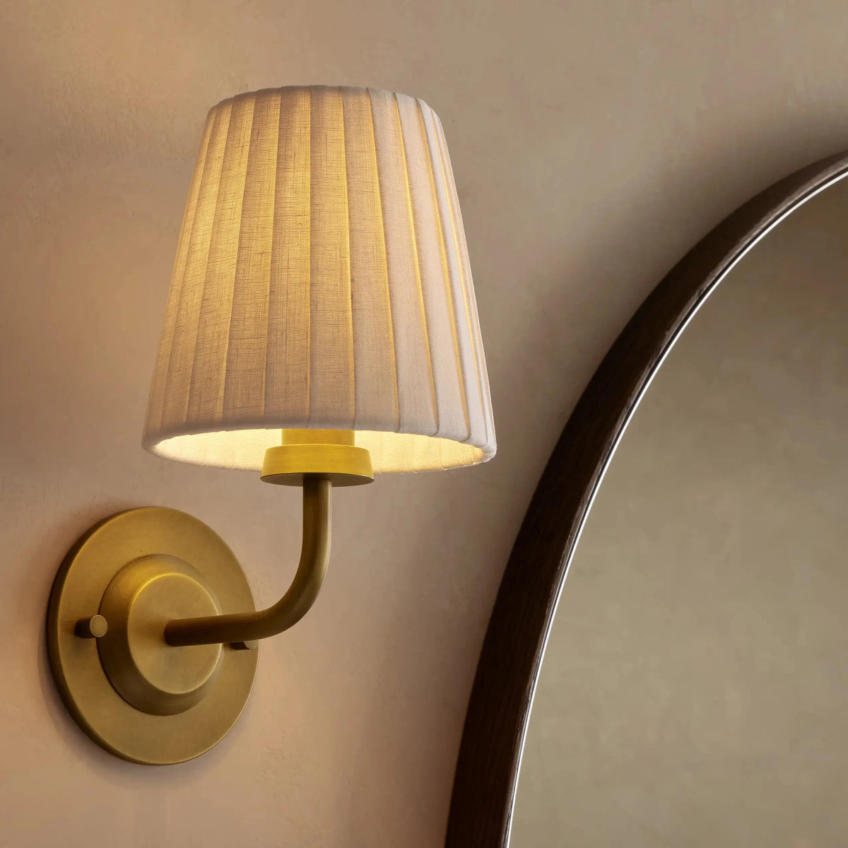 Skye Sconce