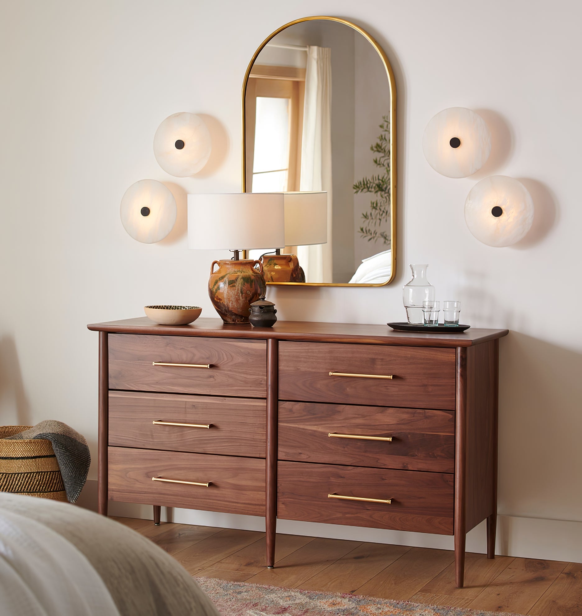 Jarnbruvyn Modern Brass Alabaster Metal Ceiling Lamp