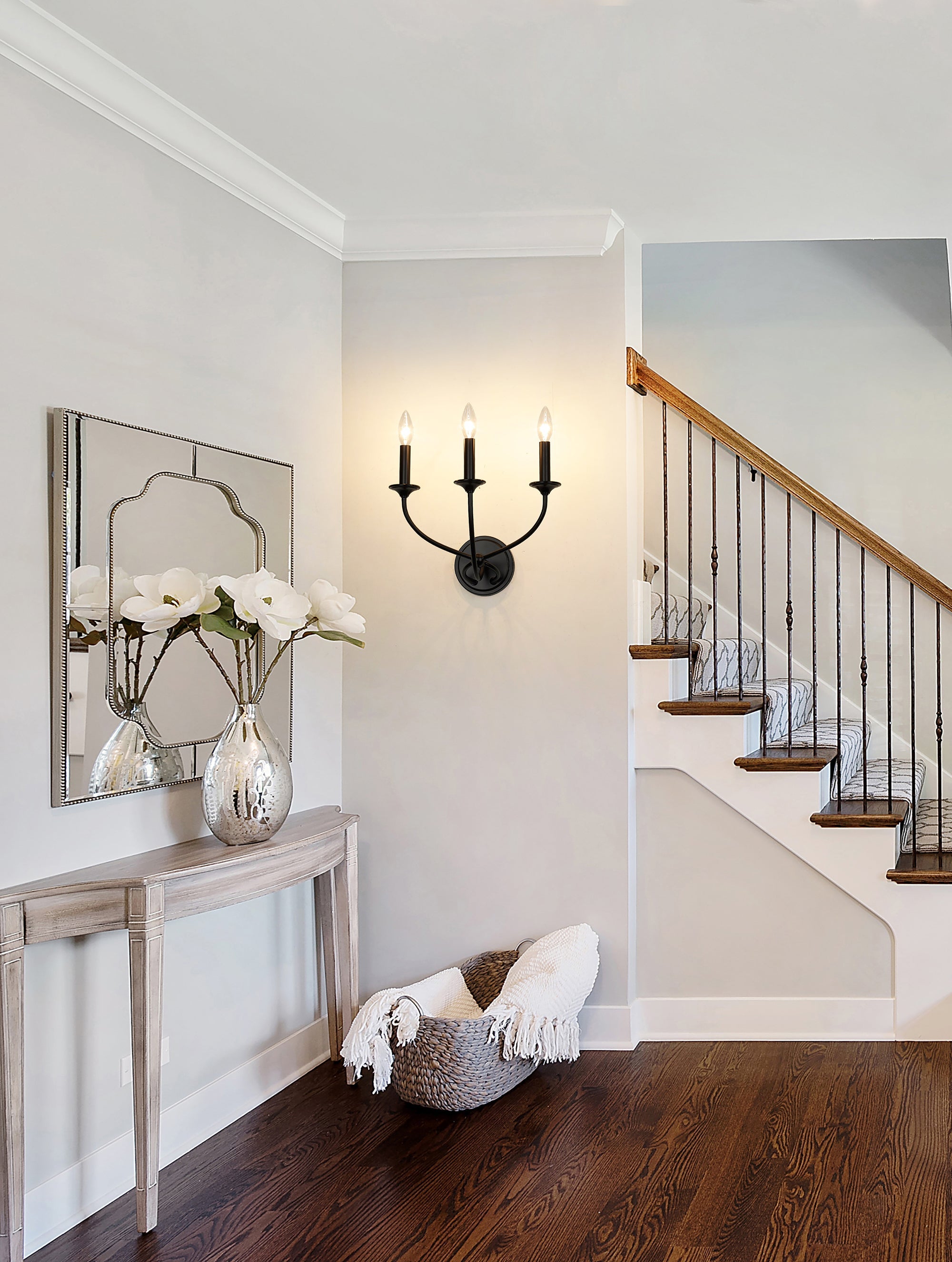 Qvistuvys Modern Minimalist Metal Wall Lamp