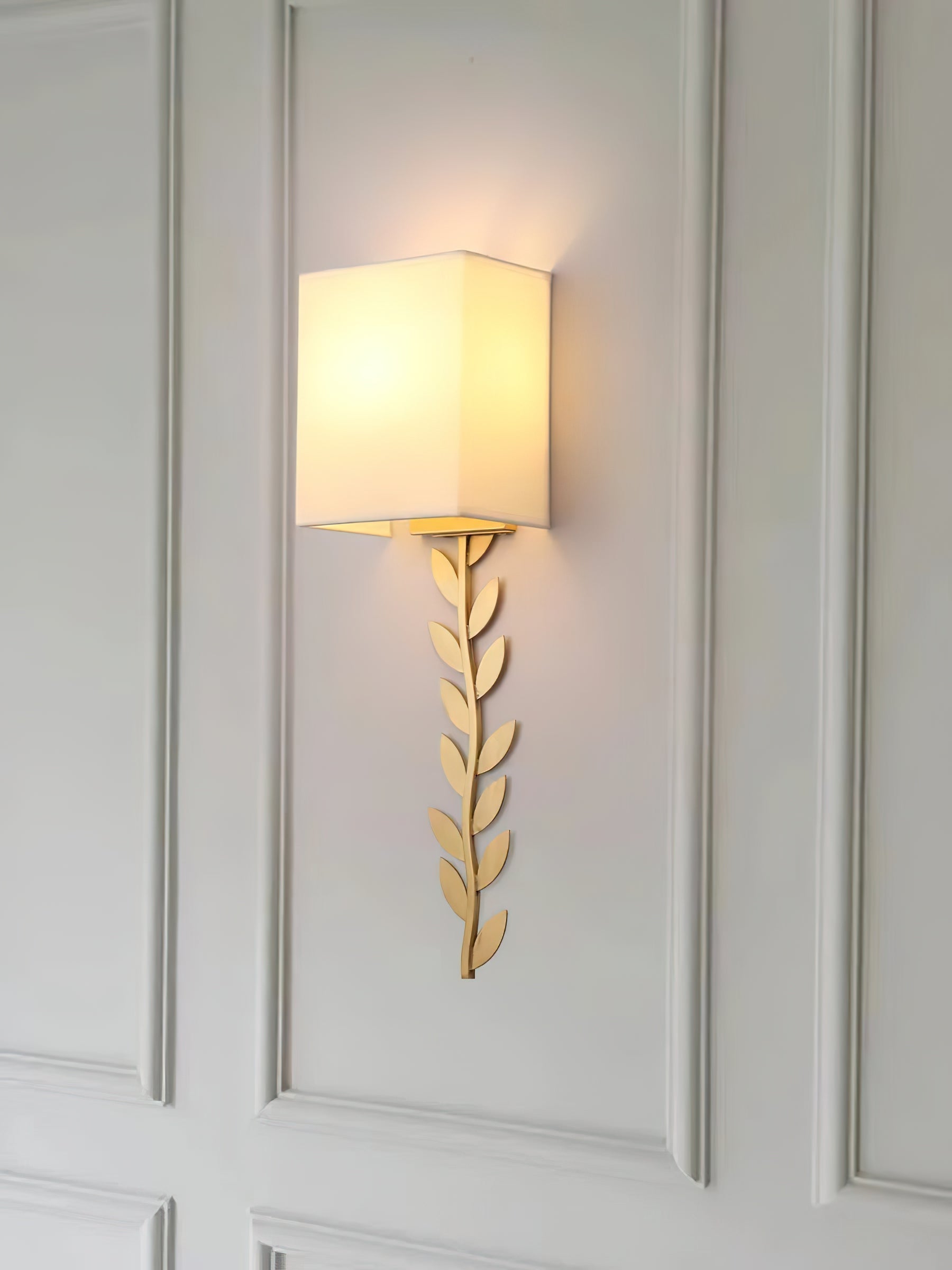 Plotuvyo Modern Minimalist Grove Brass Fabric Metal Wall Lamp