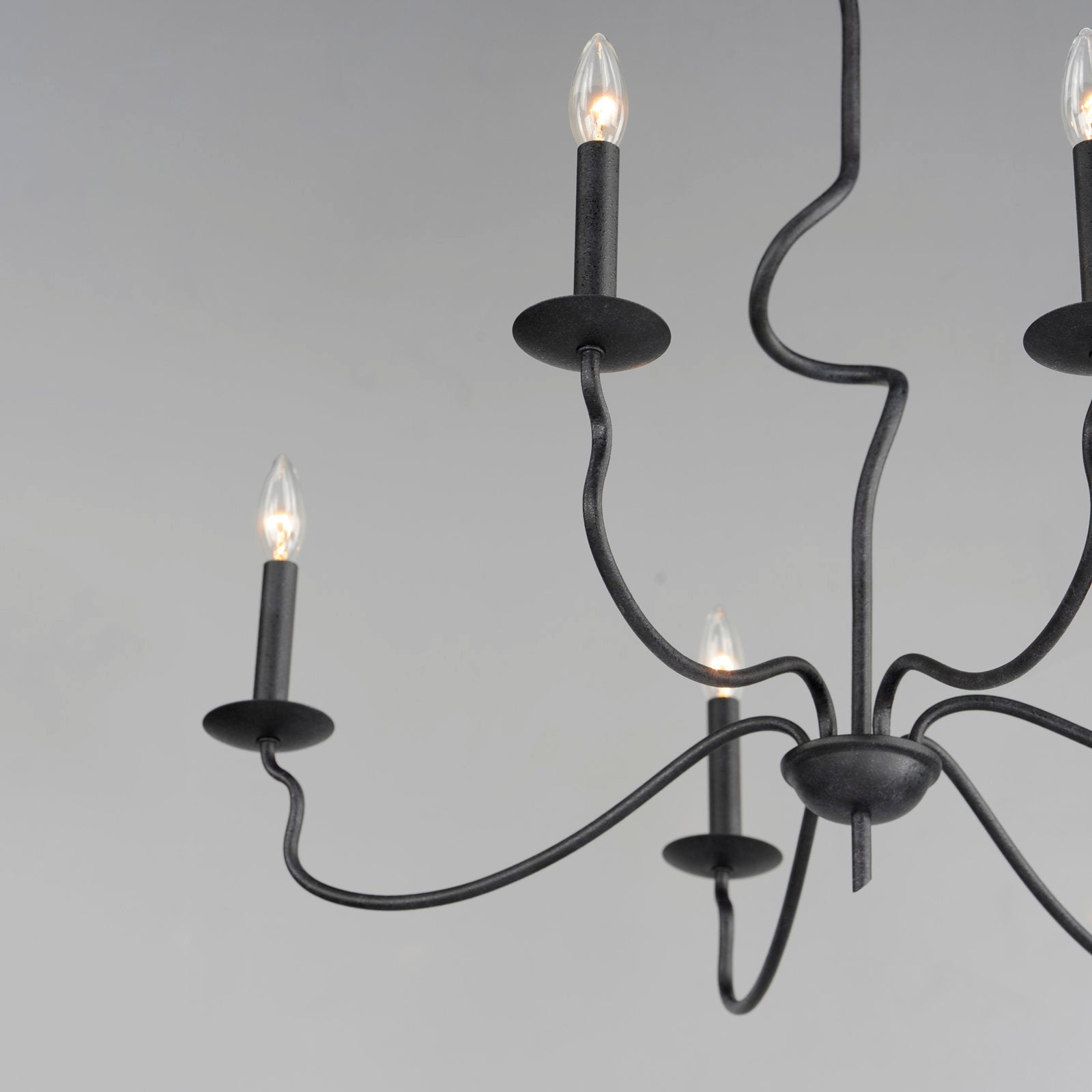 Rauduvyo Modern Minimalist Industrial Metal Chandelier