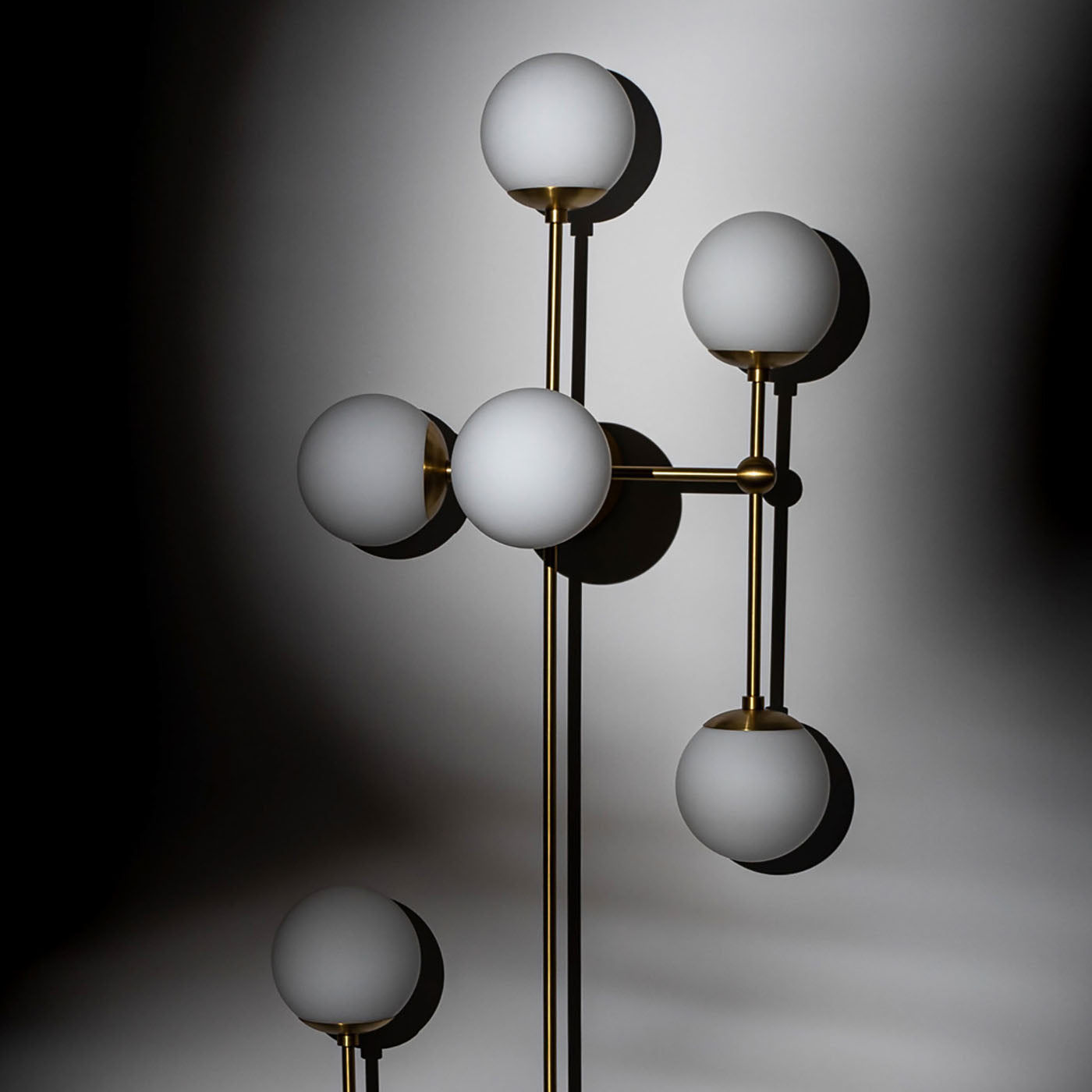 Ulfuvyo Modern Minimalist Glass Metal Wall Lamp