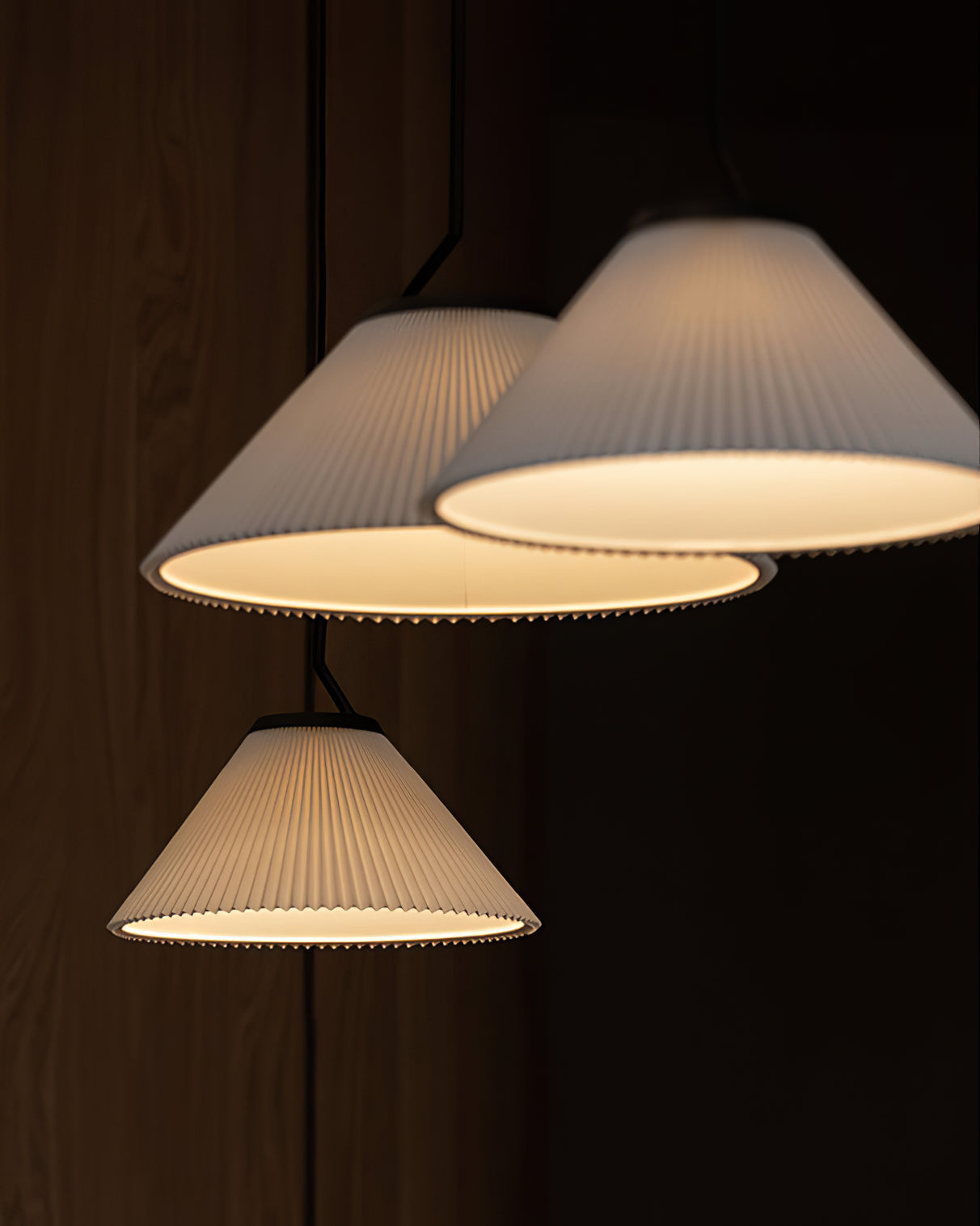 Knell Modern Minimalist Pleated Black Metal Plastic Pendant Lamp - Lamp Copper