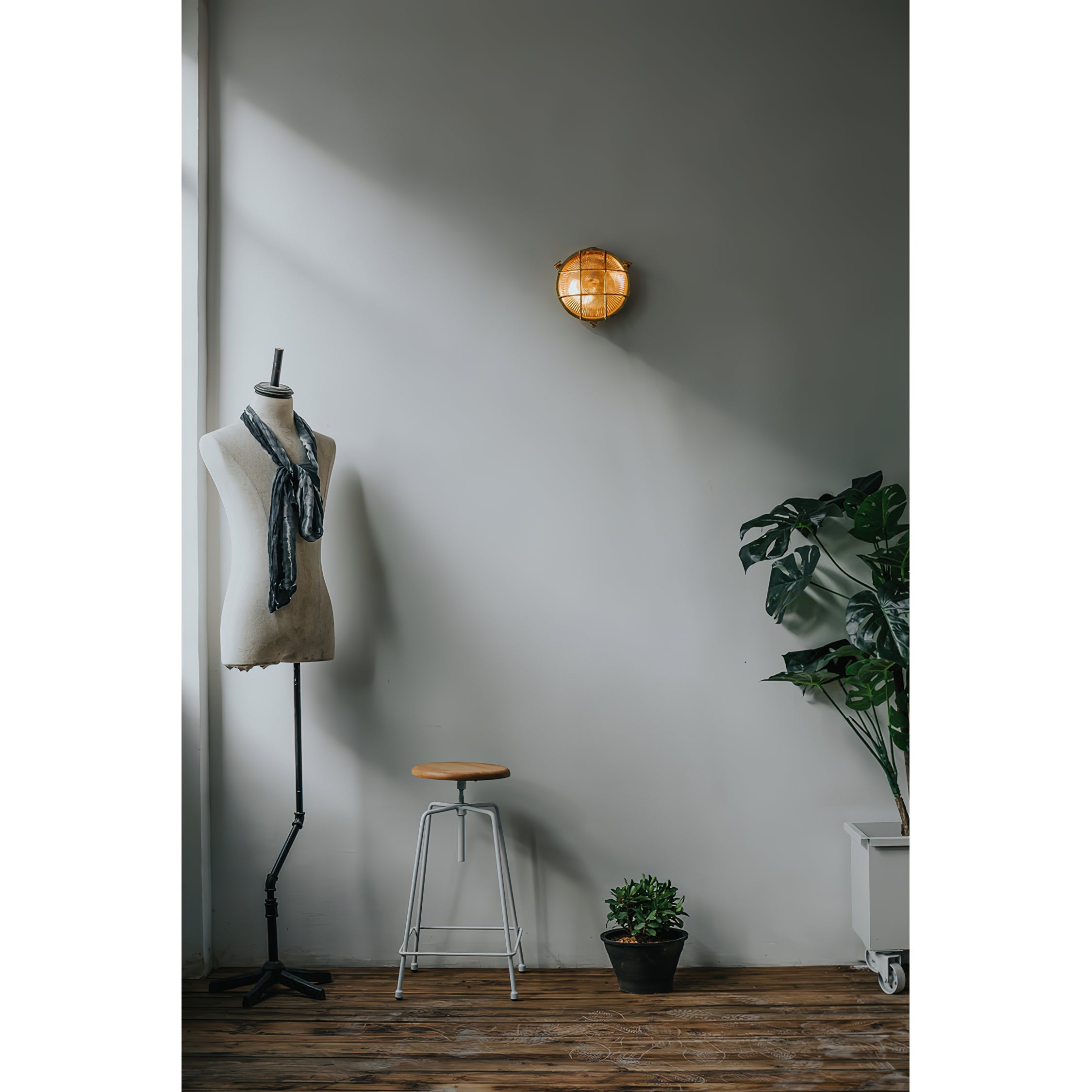 Erthearis Vintage Brass Bunker Metal Sconce Wall Lamp - Lamp Copper