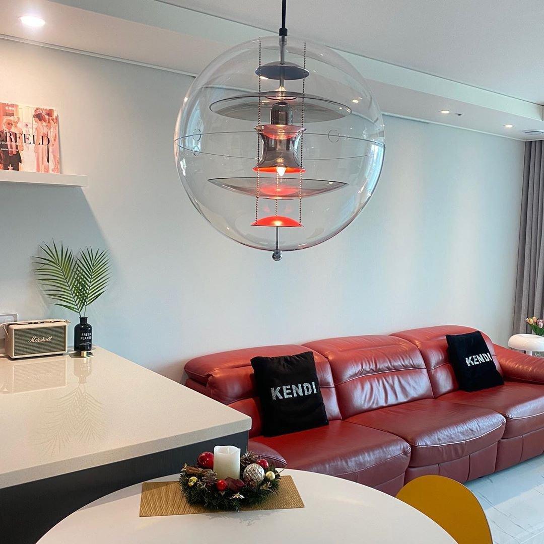 Orlaeen Individual Creativity Globe Metal Acrylic Pendant Lamp - Lamp Copper