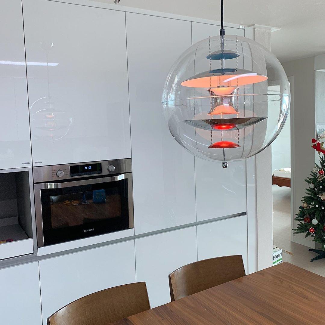 Orlaeen Individual Creativity Globe Metal Acrylic Pendant Lamp - Lamp Copper