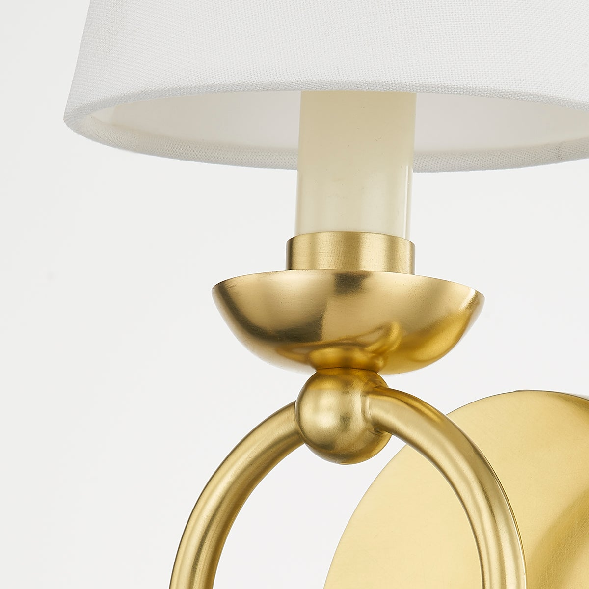 Amara Sconce