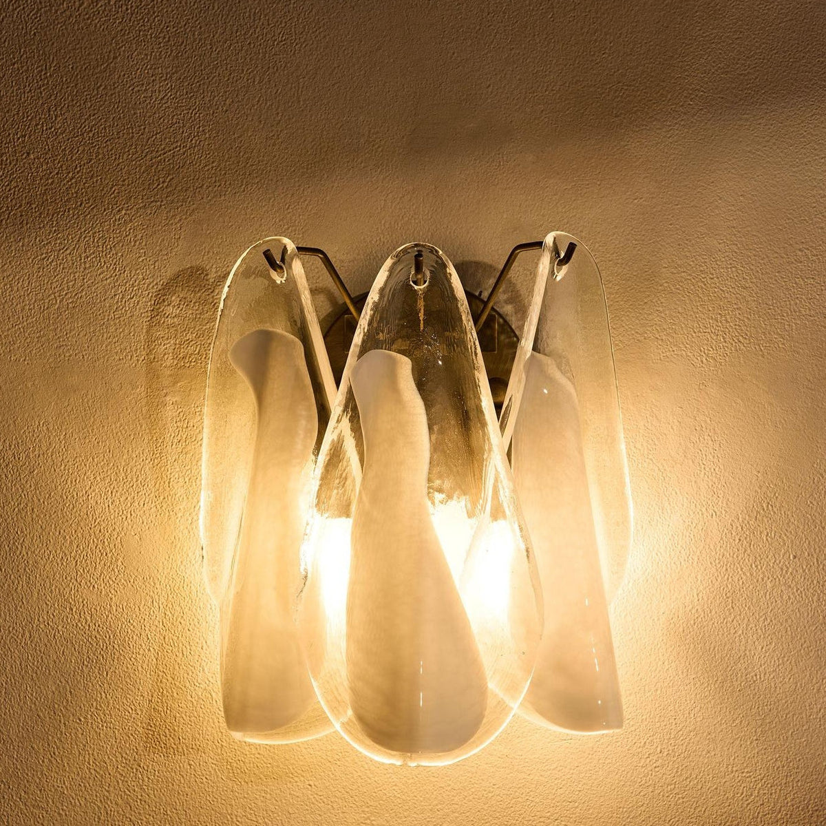 Ainsley Wall Light US
