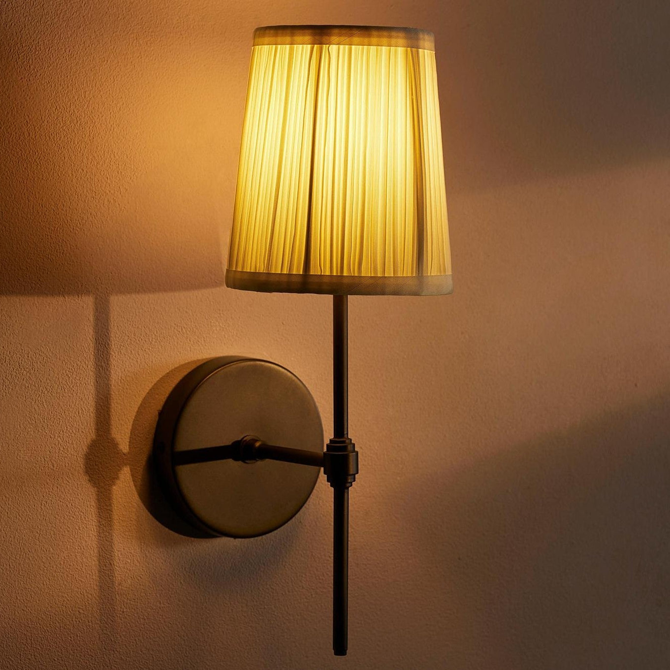 Dash Wall Light