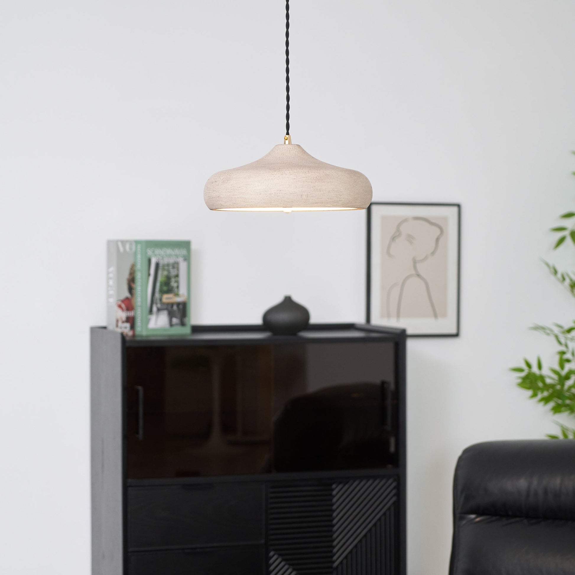 Etalyra Modern Minimalist Black Metal Pendant Lamp - Lamp Copper