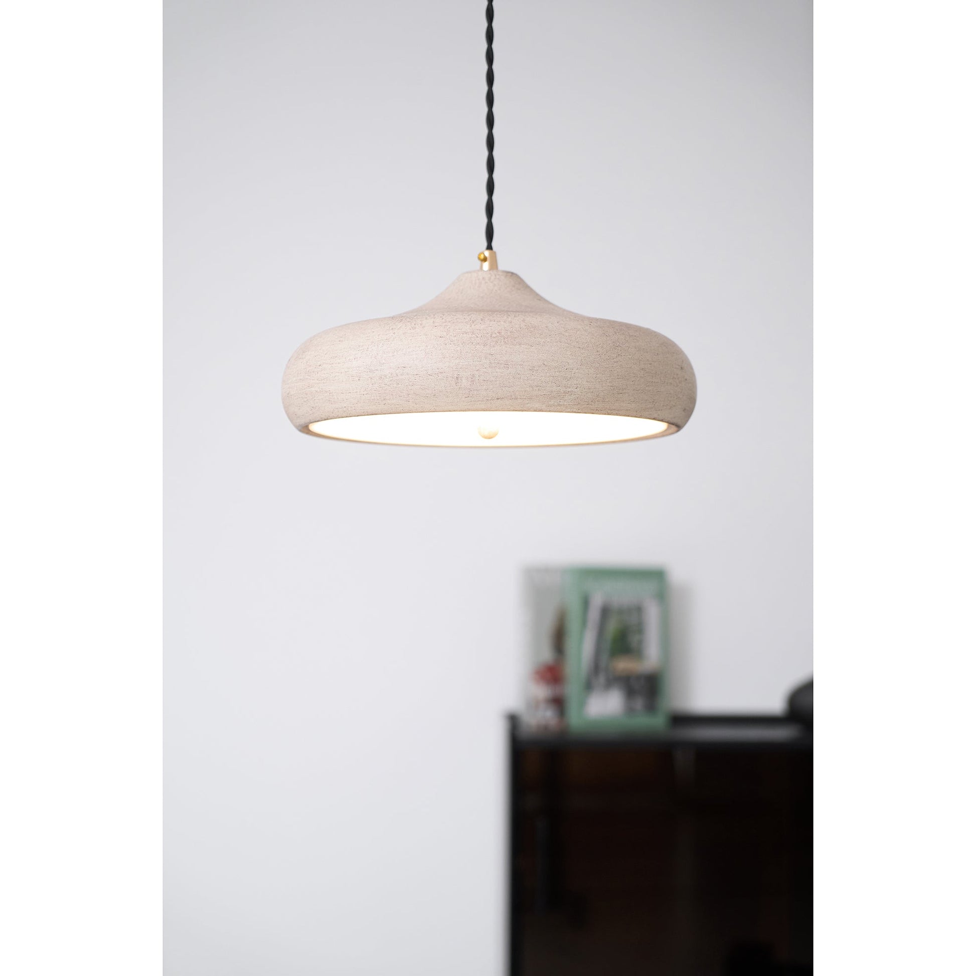 Etalyra Modern Minimalist Black Metal Pendant Lamp - Lamp Copper