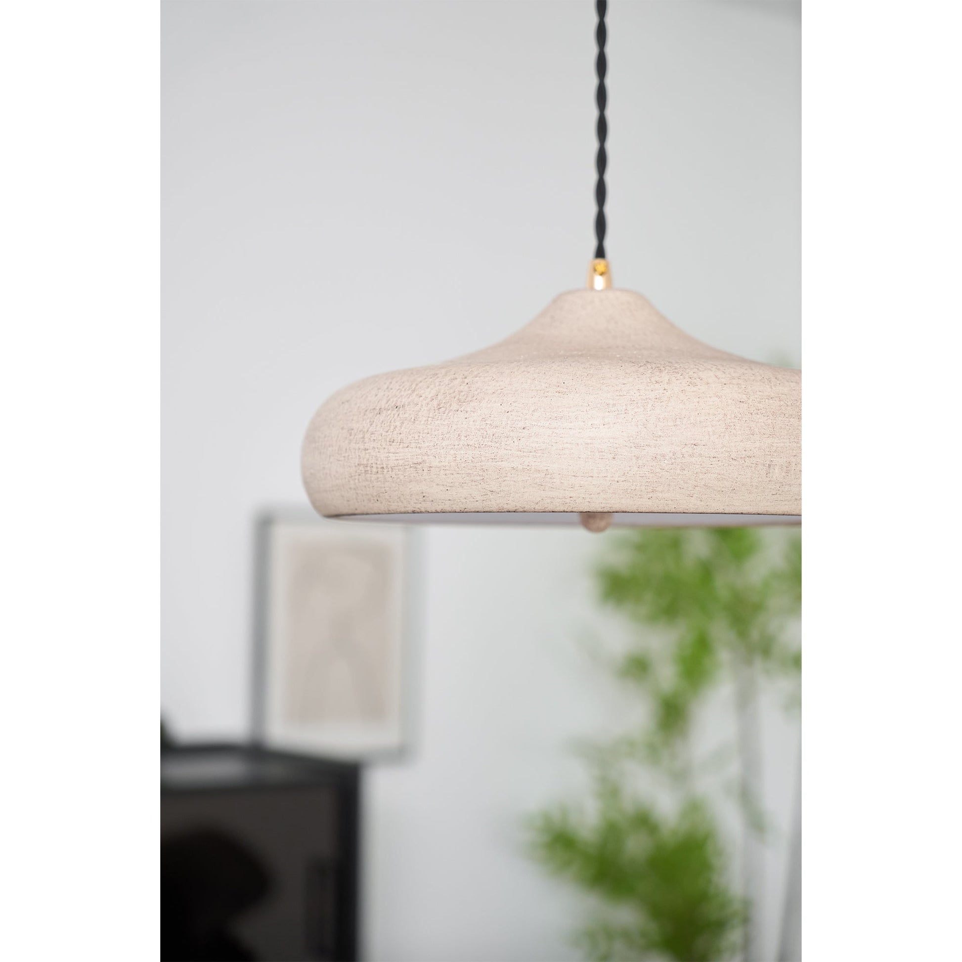 Etalyra Modern Minimalist Black Metal Pendant Lamp - Lamp Copper