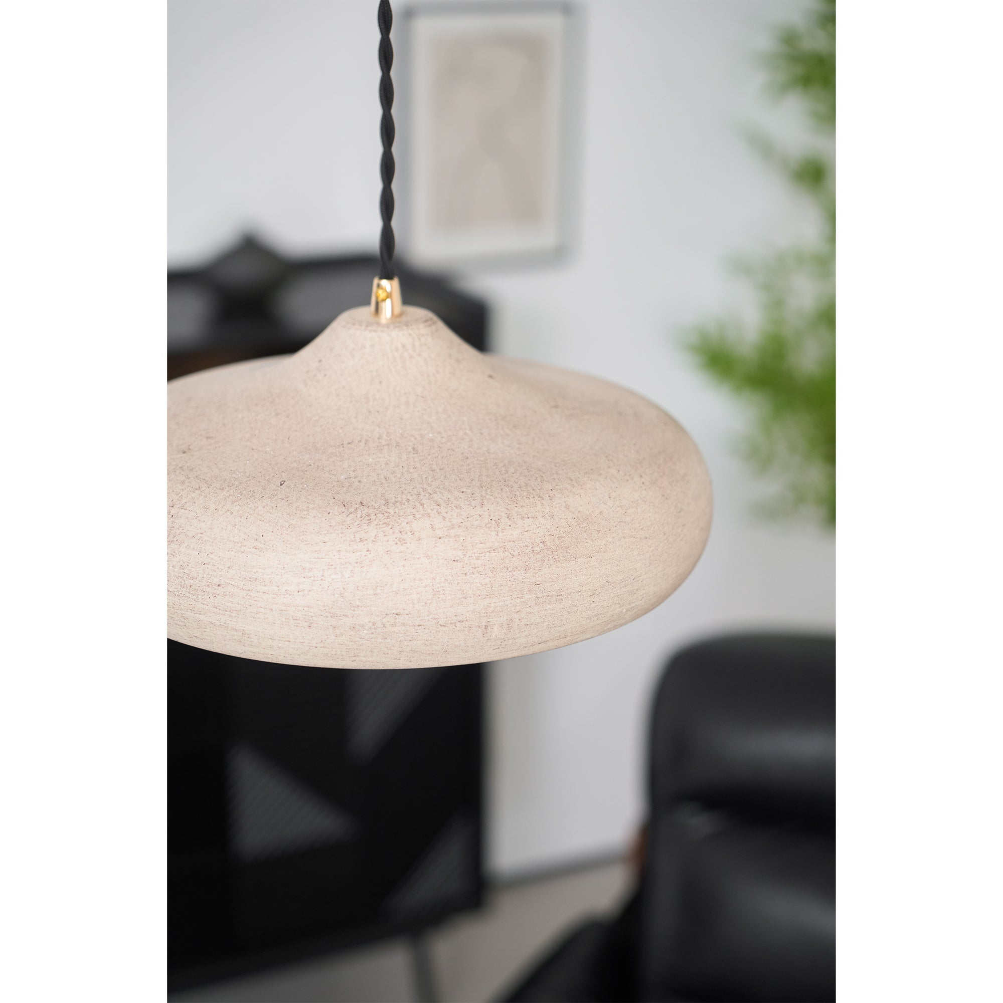 Etalyra Modern Minimalist Black Metal Pendant Lamp - Lamp Copper