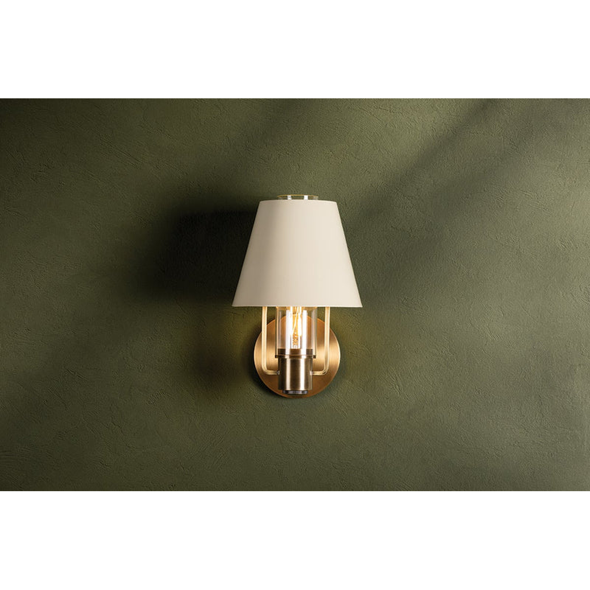 Kellen Sconce