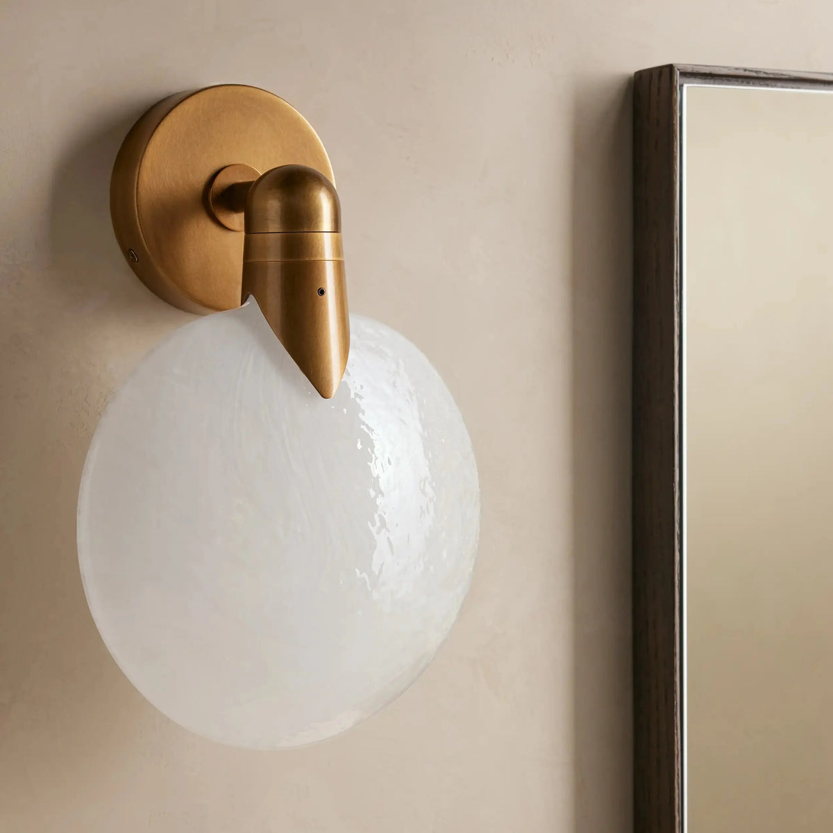 Evin Sconce
