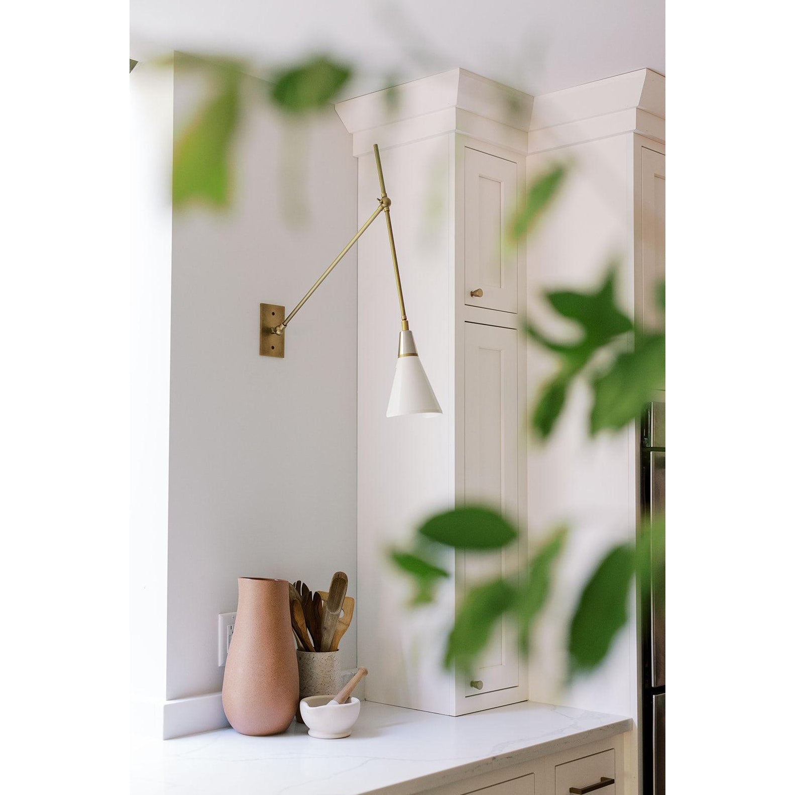 Ersila Modern Minimalist Brass Metal Wall Lamp - Lamp Copper