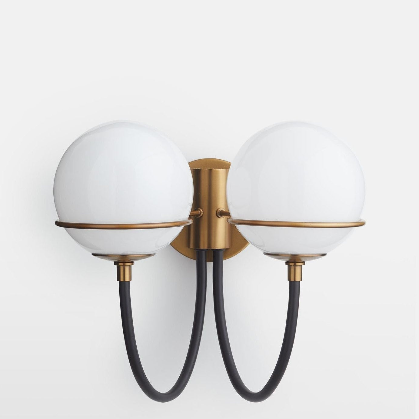 Vina Wall Light US