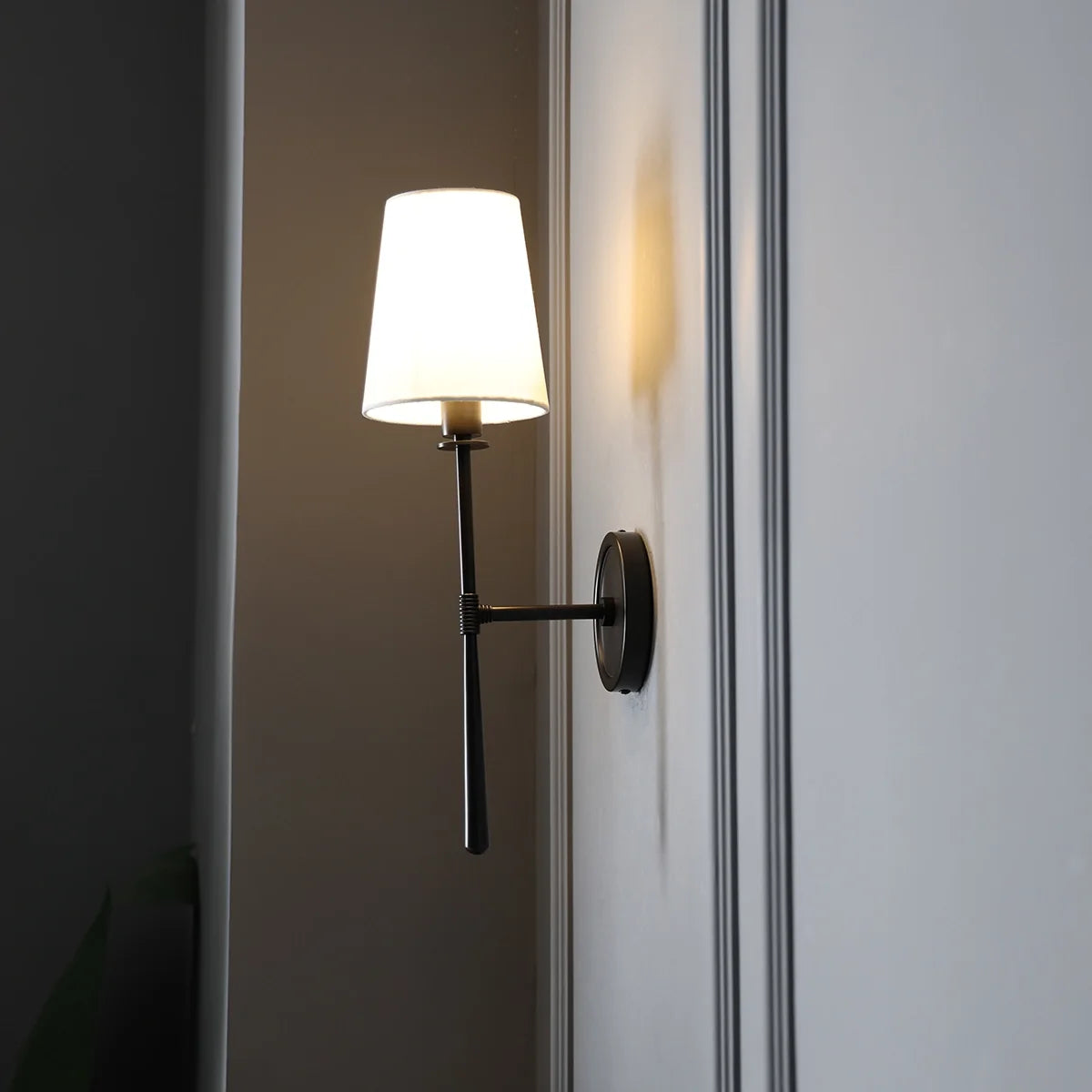 Gaia Sconce