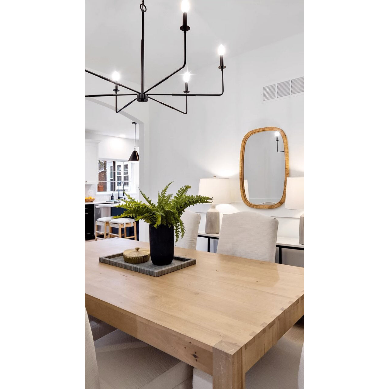 Blikuvyi Modern Industrial Minimalist Metal Chandelier