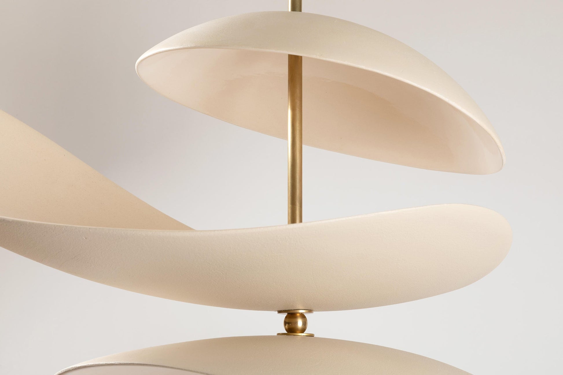 Unorara Premium Nordic Floating Metal Pendant Lamp - Lamp Copper