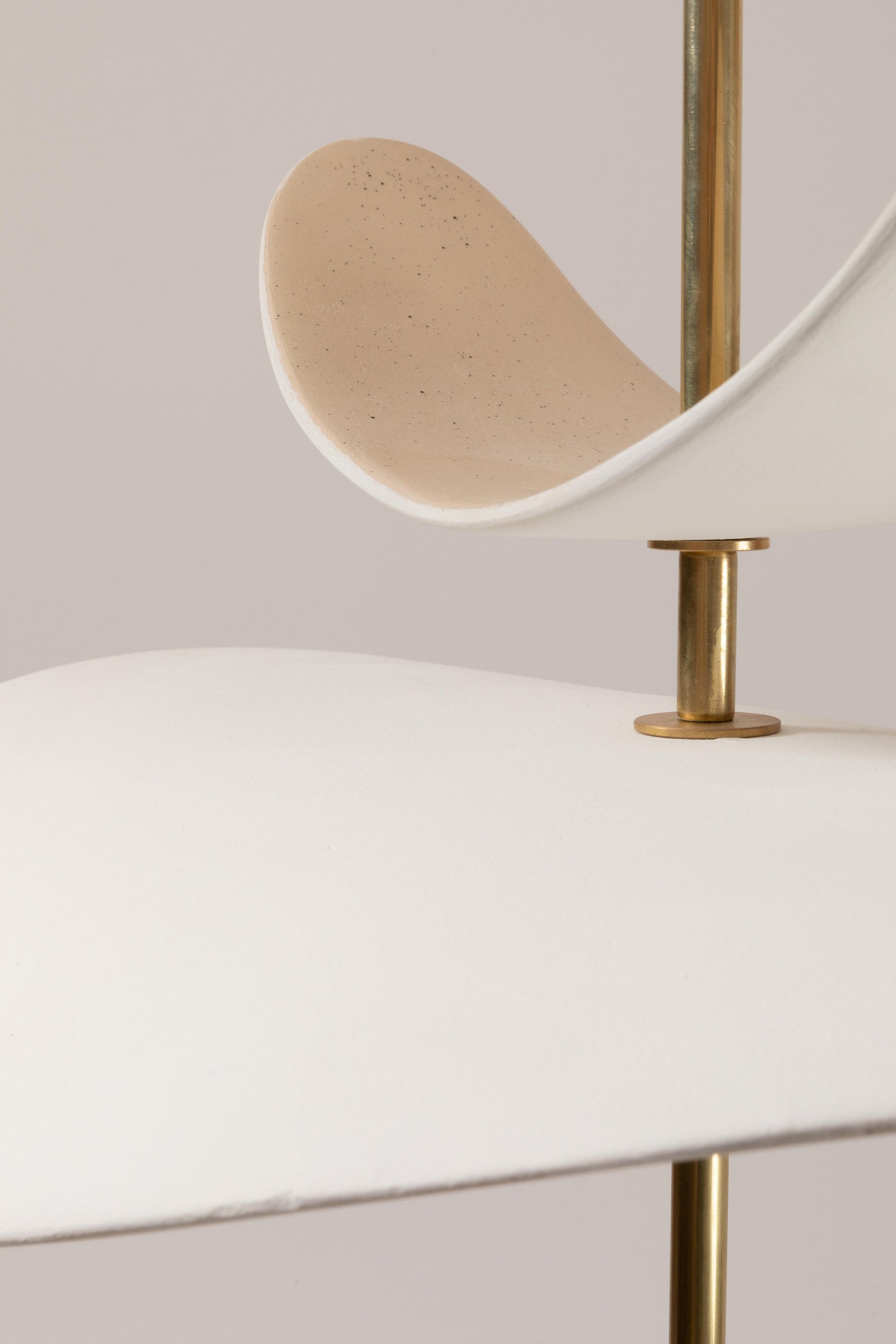 Unorara Premium Nordic Floating Metal Pendant Lamp - Lamp Copper