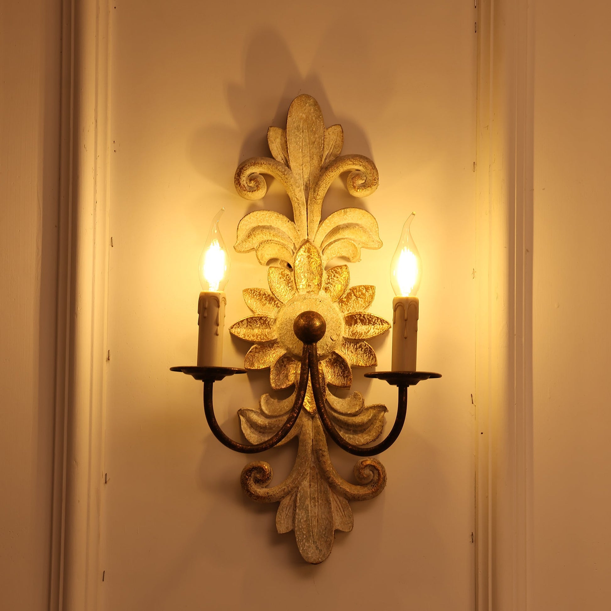 Vadora Postmodern Luxury Metal Sconce Wall Lamp - Lamp Copper