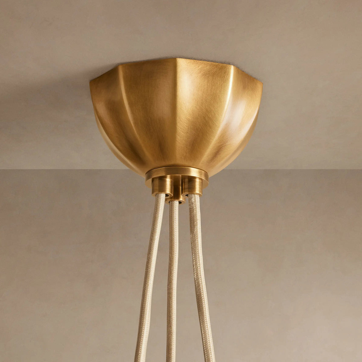 Abri Chandelier