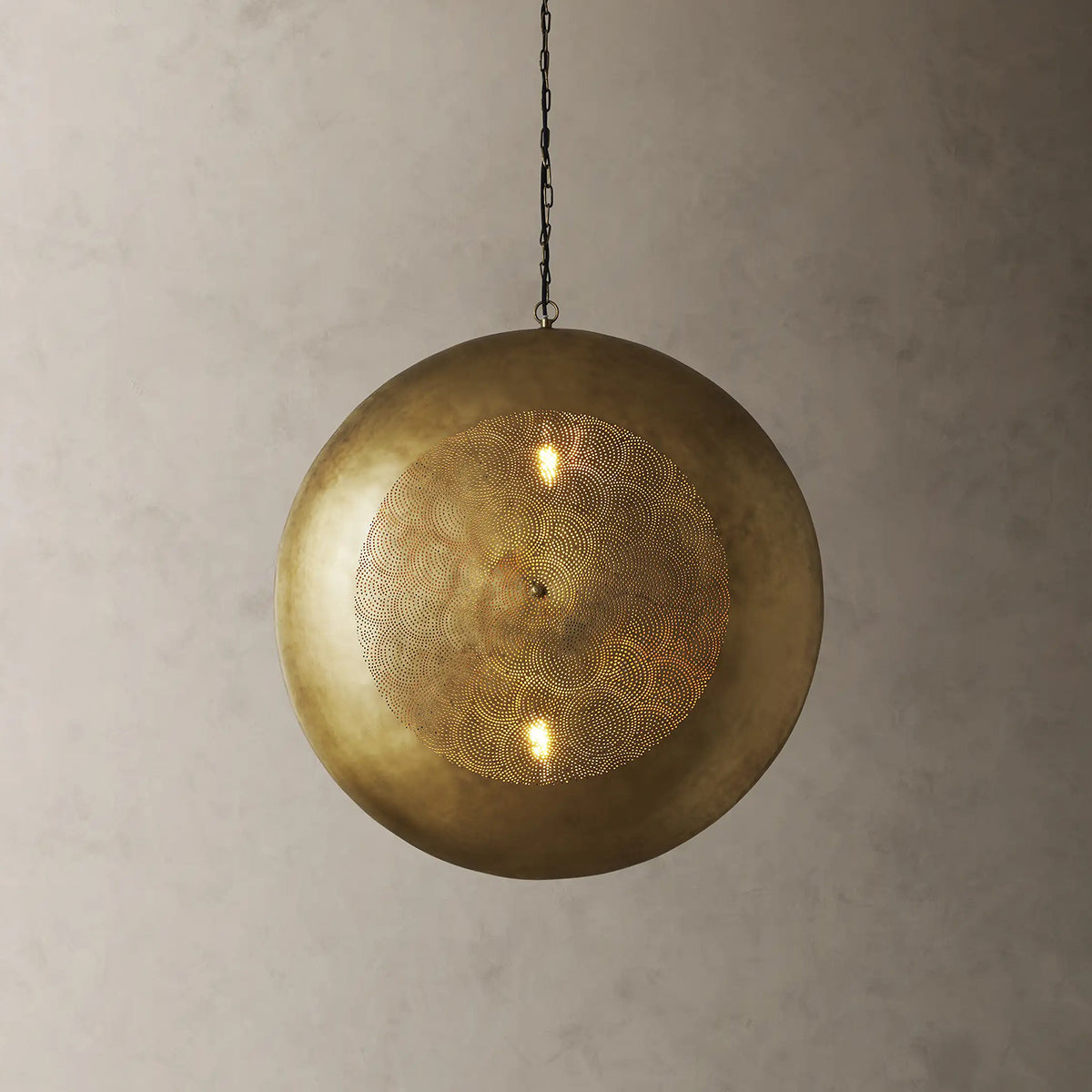 Zuri Circle Pendant