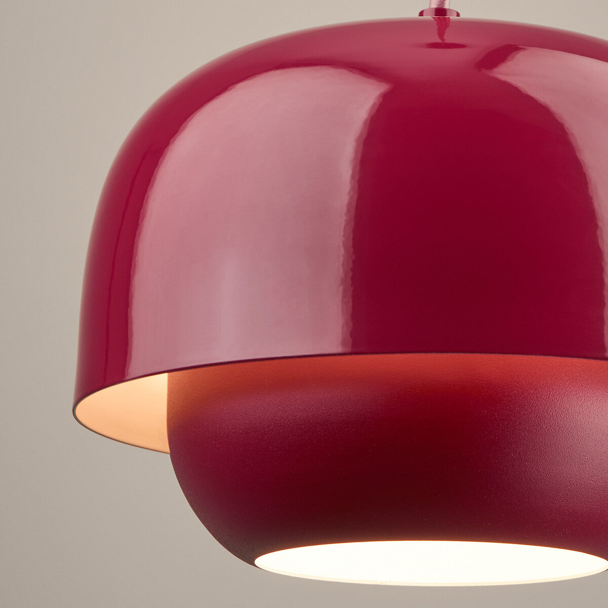 Orbit Sleek Dual-Layer Metal Pendant Lamp – Elegant Ambient Lighting for Dining Rooms