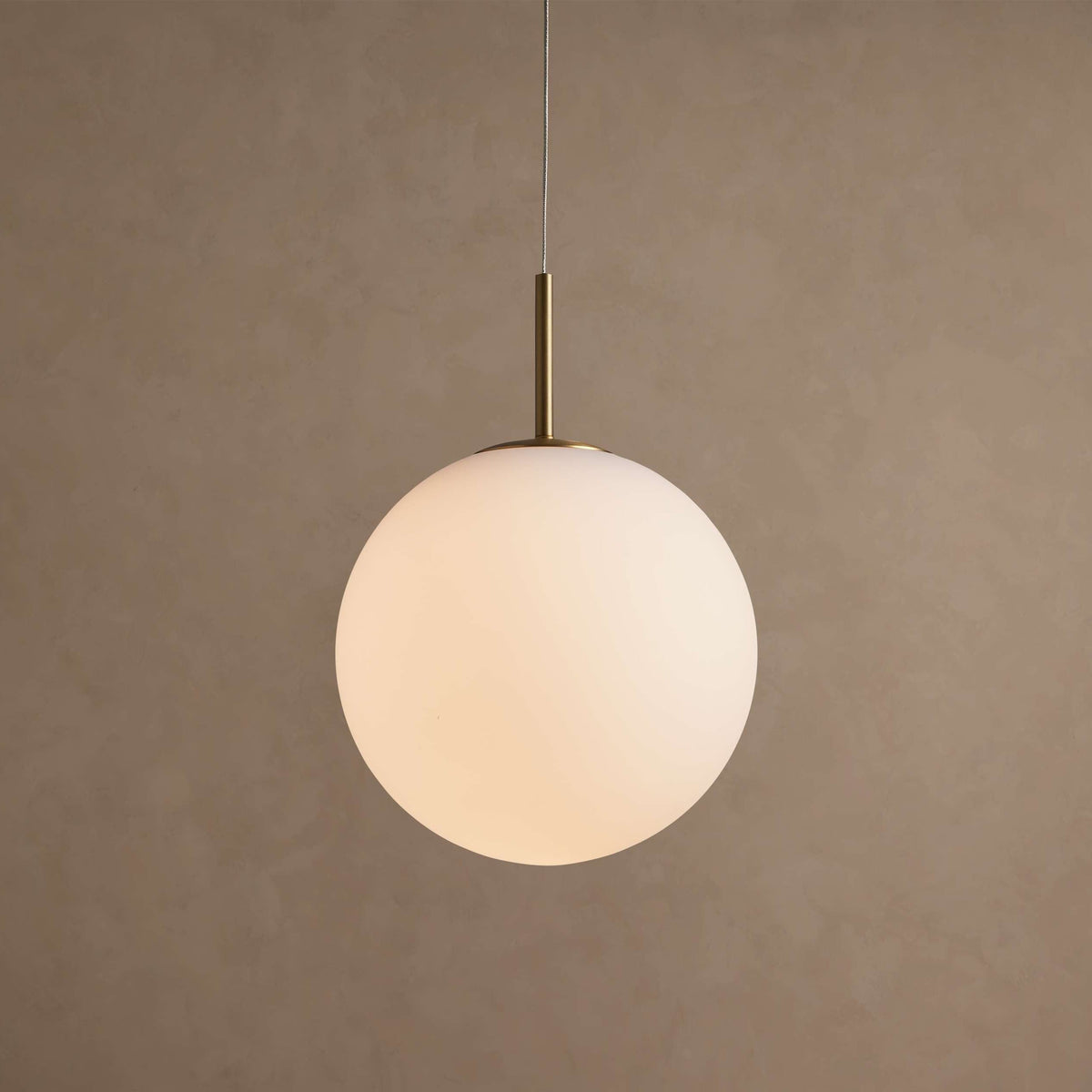 Runa Pendant