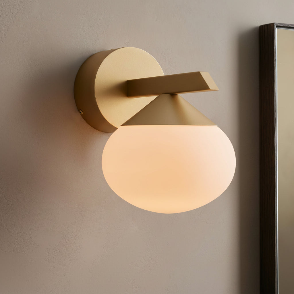 Lux Sconce