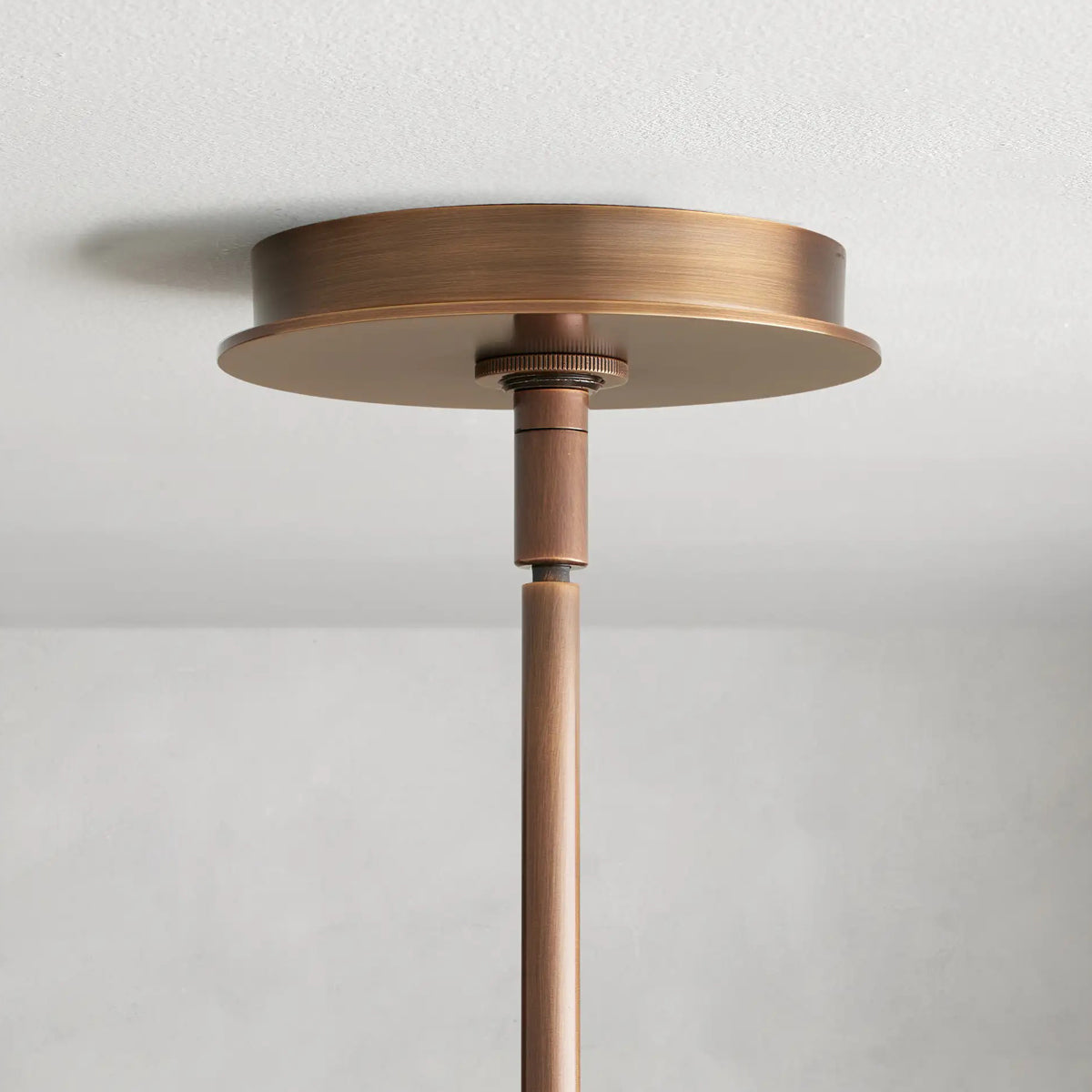 Onyx 48 Round Chandelier in Ecru