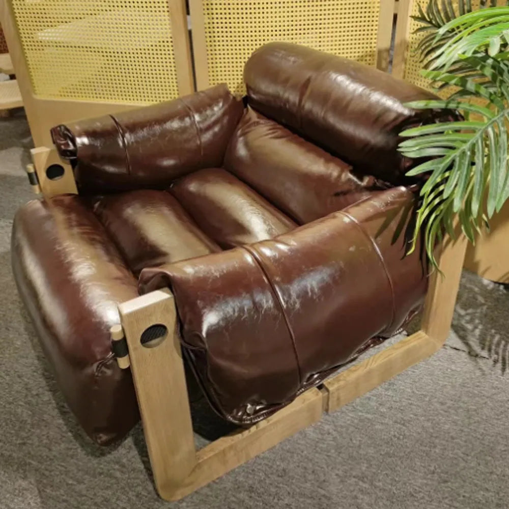 Asa Lounge with Knot-Free Ash Wood for a Comfortable Sofa Chair