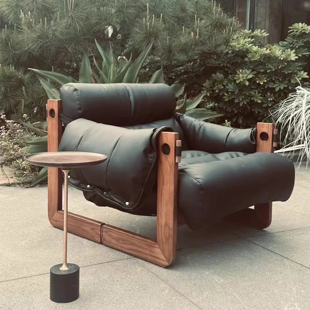 Asa Lounge with Knot-Free Ash Wood for a Comfortable Sofa Chair