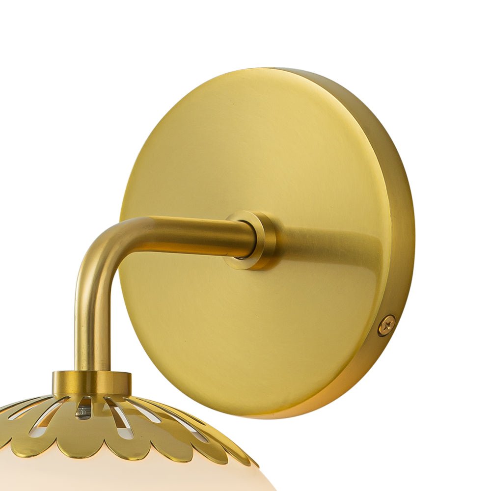 Himinuli Daisy Opal Glass Wall Lamp