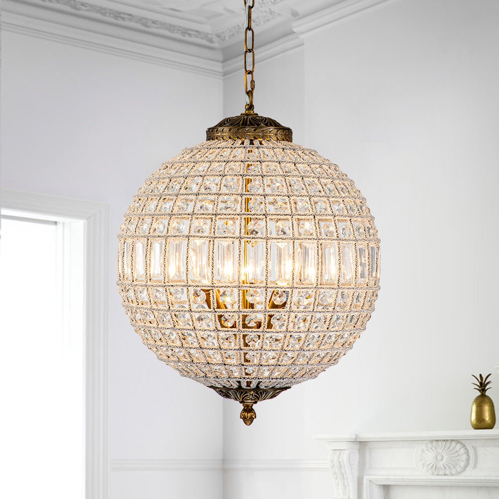 Roligt Vintage Globe Brass Crystal Chandelier