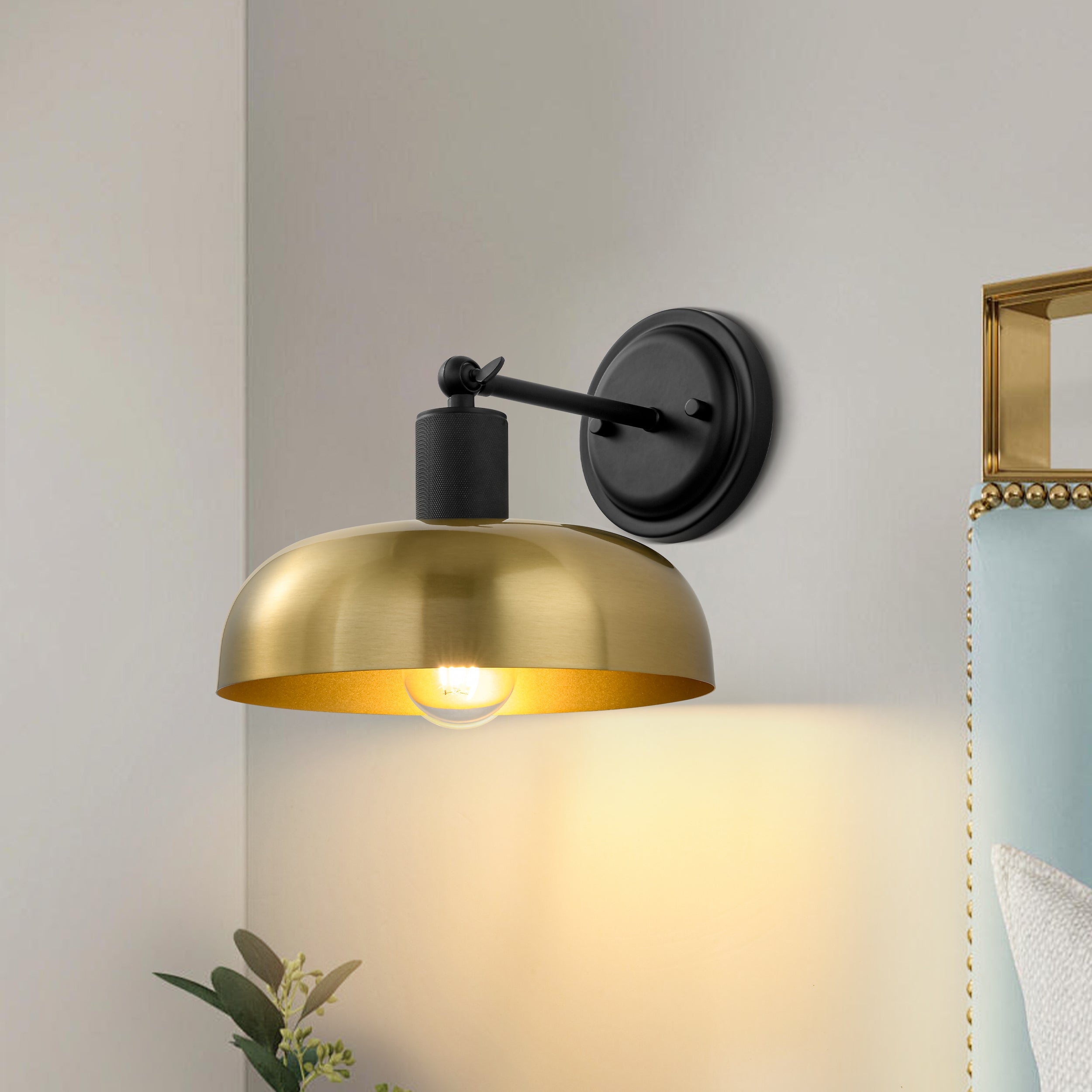 Rauduvo Mid-Century Dome Black Brass Metal Wall Sconce