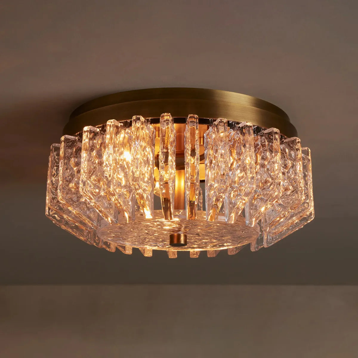 Niva Flush Mount