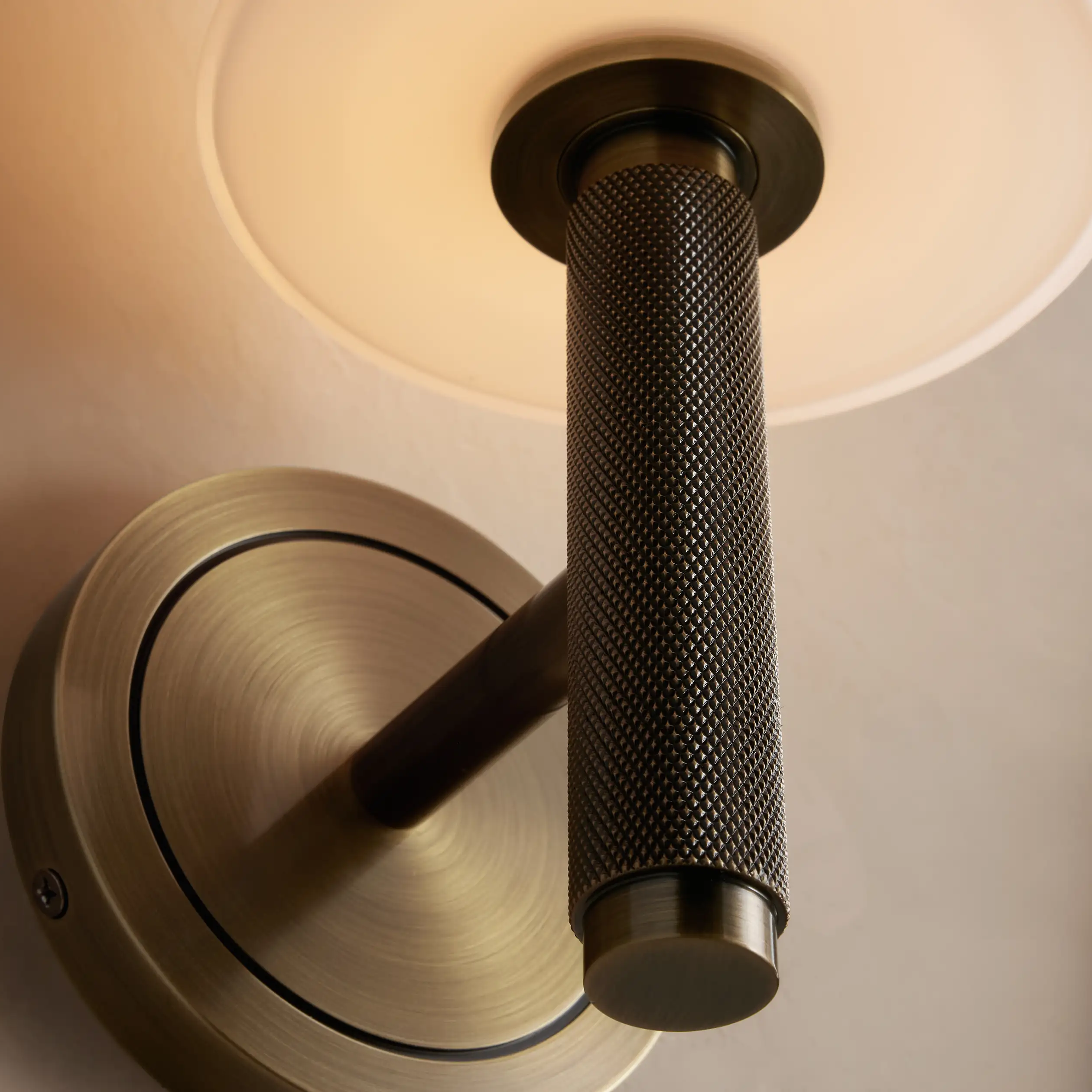 Leni Sconce