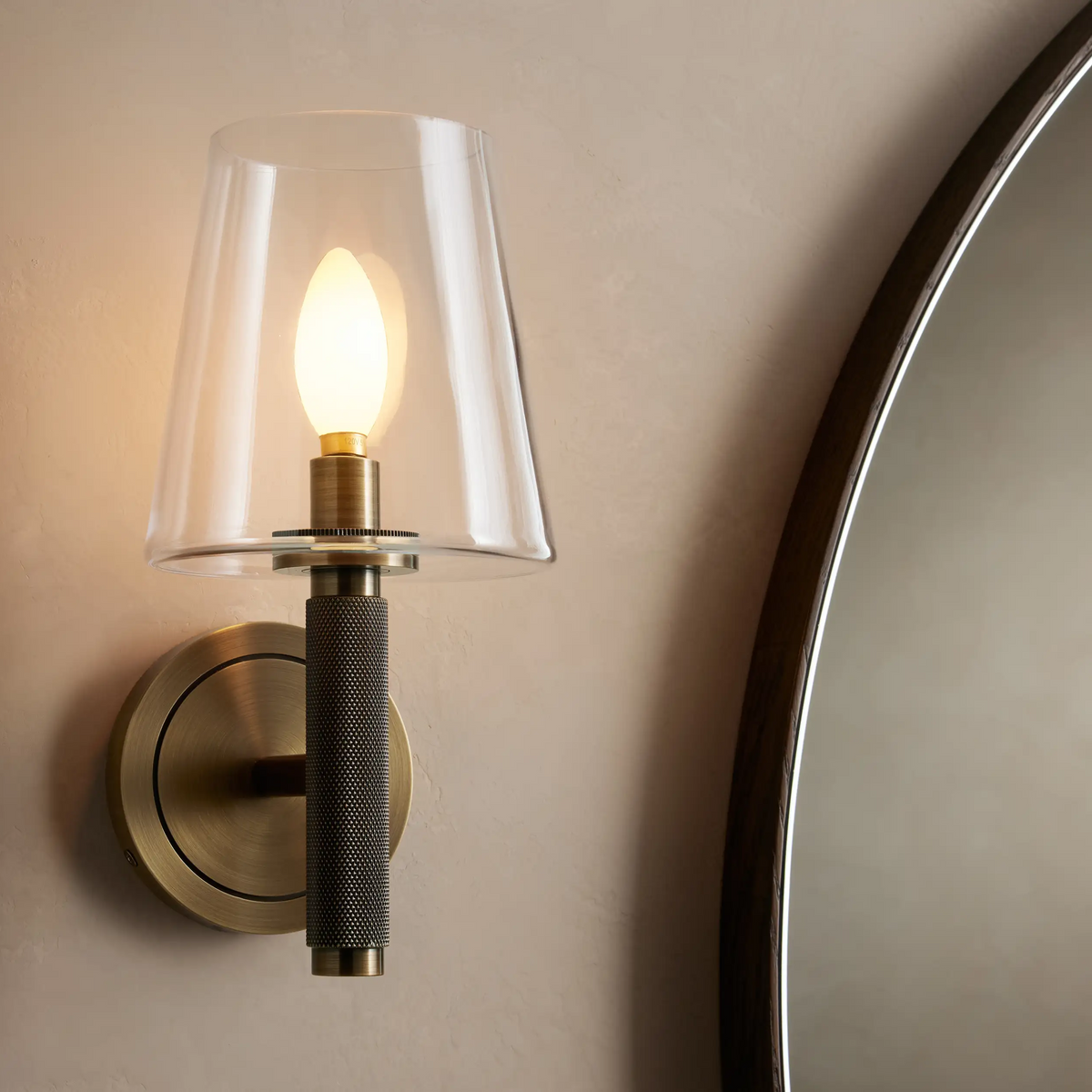 Leni Sconce