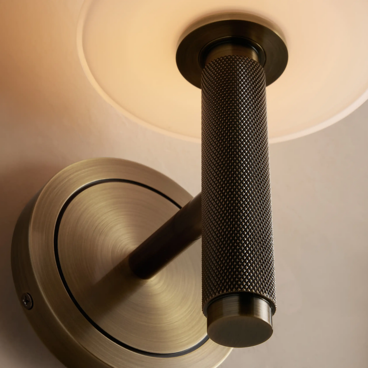 Leni Sconce