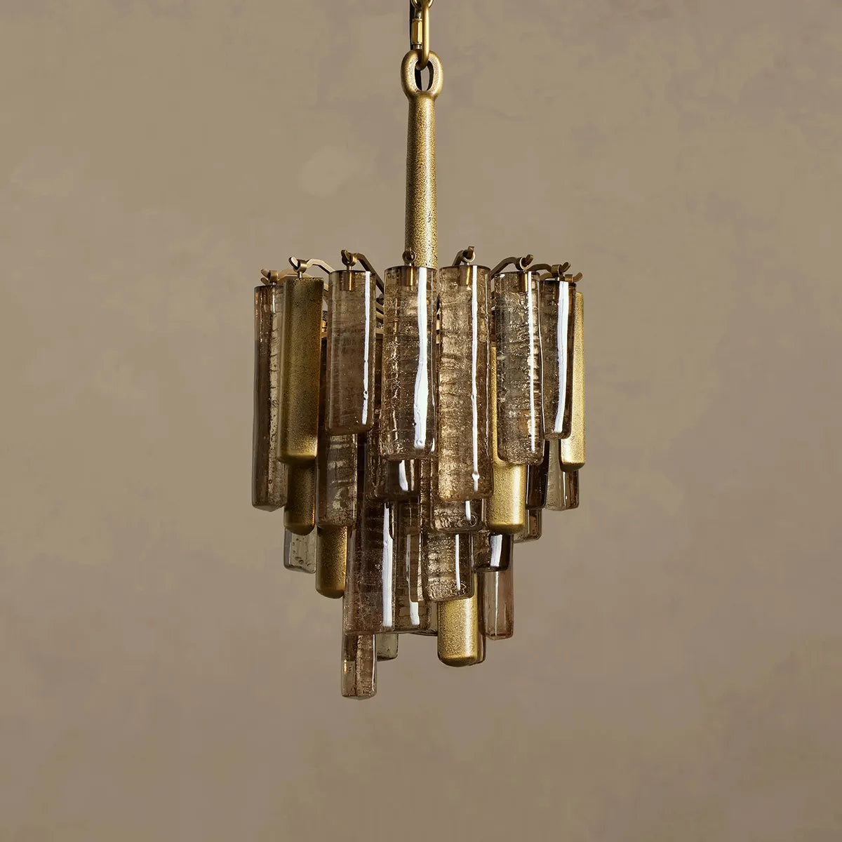 Suri Pendant