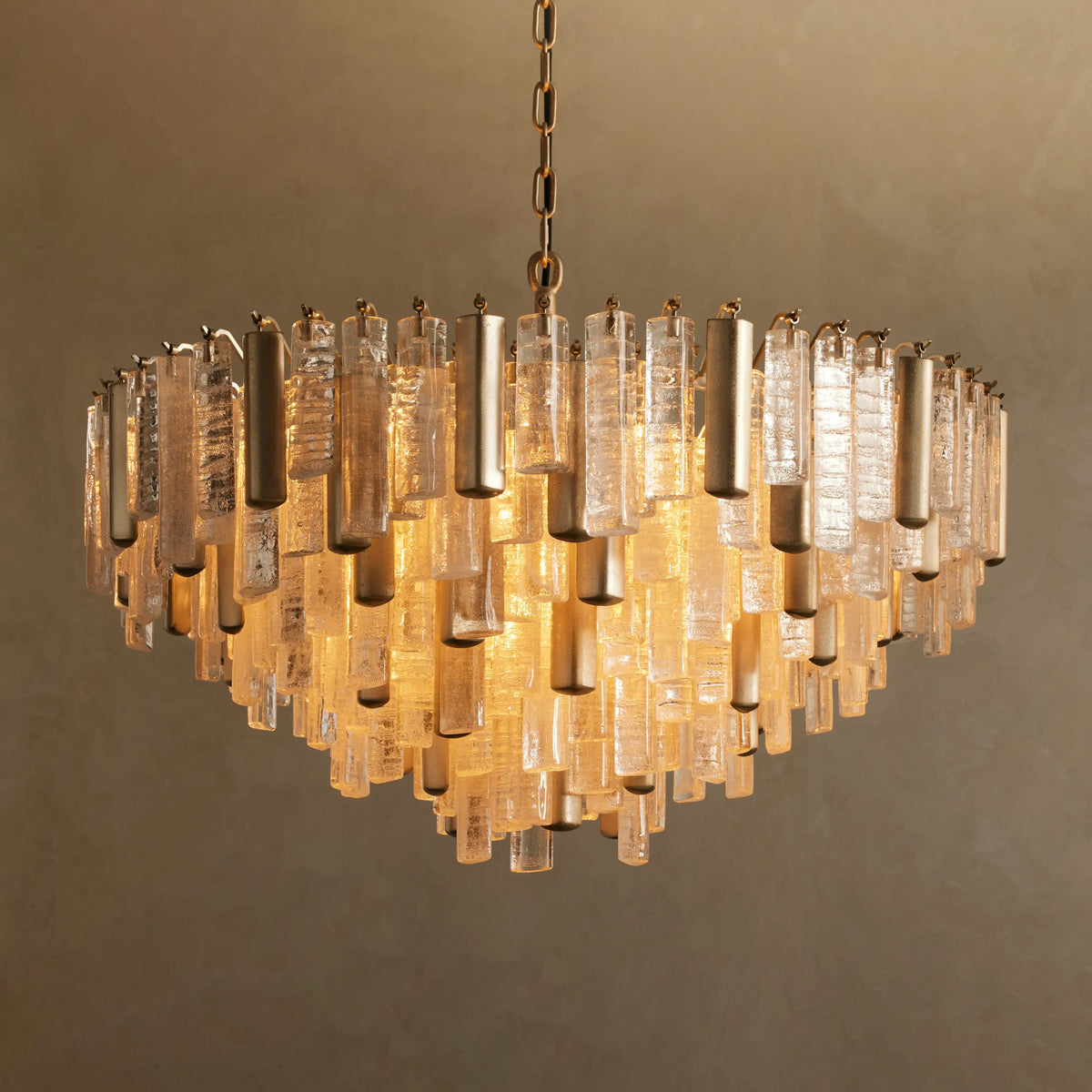 Pavo Round Chandelier
