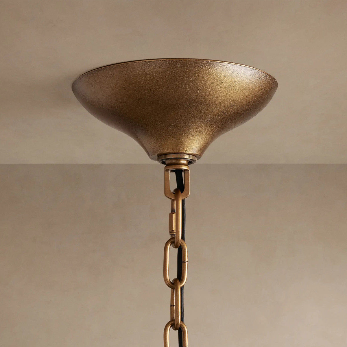 Pavo Round Chandelier