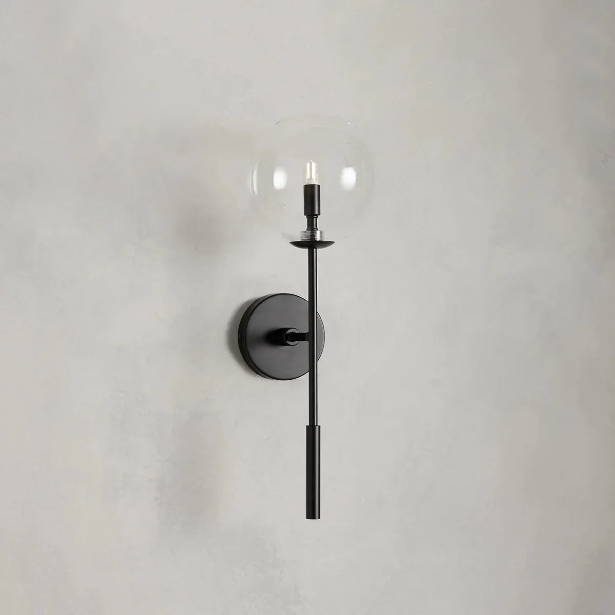 Una Sconce