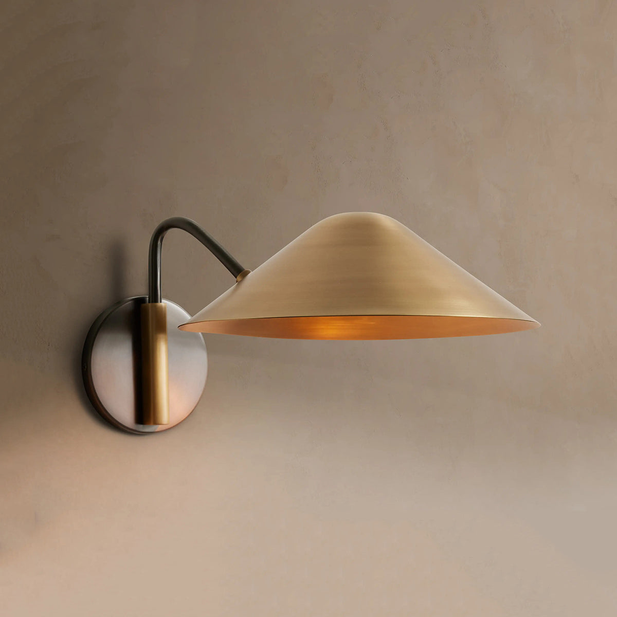 Vale Sconce