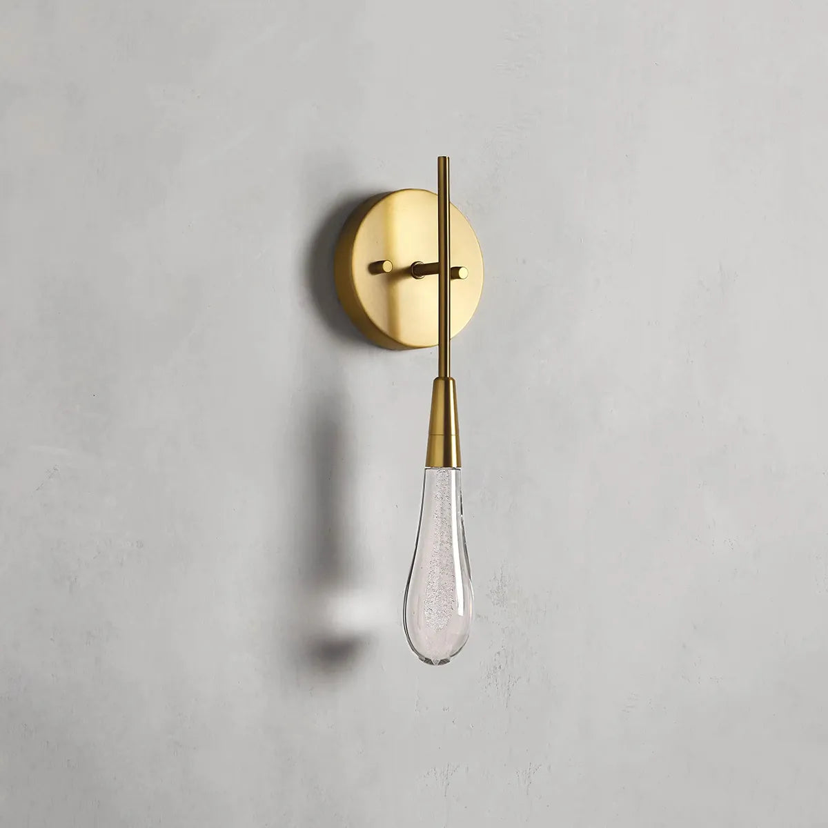 Nia Sconce
